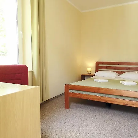 Nowa Fregata - Nad Morzem Bed and breakfast 3*